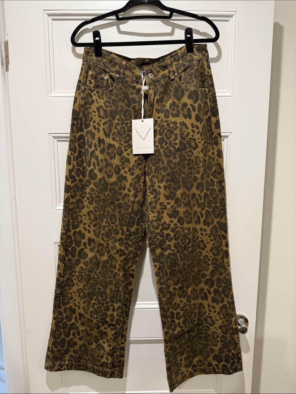 Leopard Print Denim Pants Size 31 Straight Leg High Waist